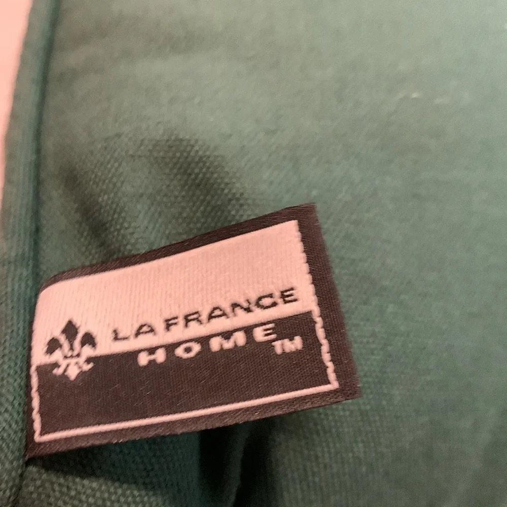 LA FRANCE Decorative Pillows